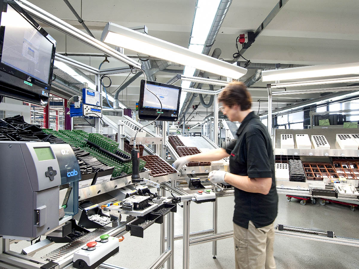 Produktion Bestückung helag-electronic Nagold Produktion Bestückung helag-electronic Nagold